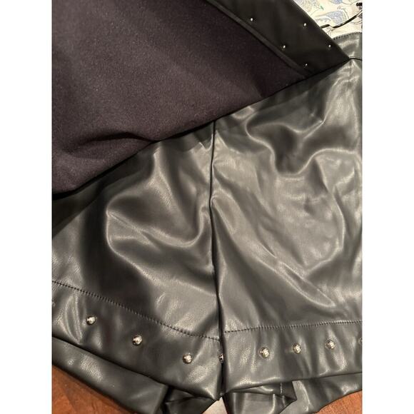 Ces Femme Vegan Leather Studded Black Skort Size Small - Picture 5 of 5